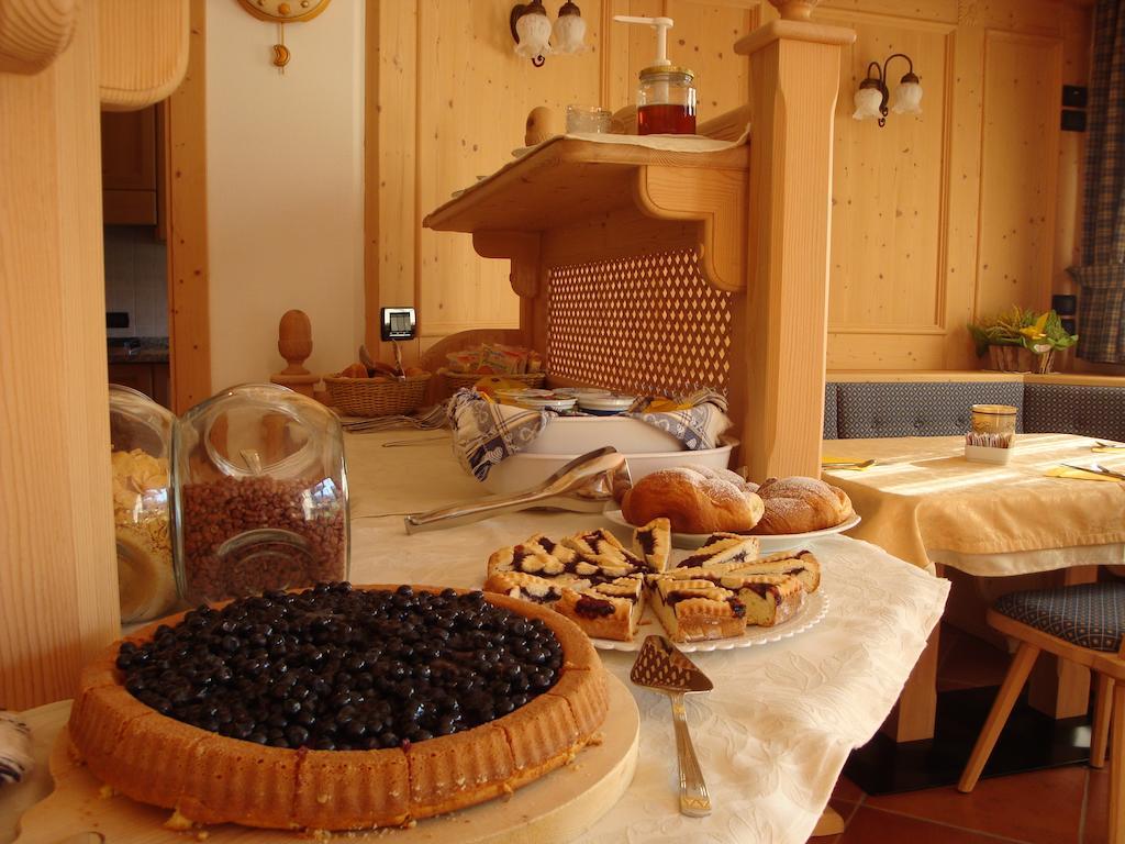 Agritur Cornasest Bed & Breakfast Breguzzo Ngoại thất bức ảnh